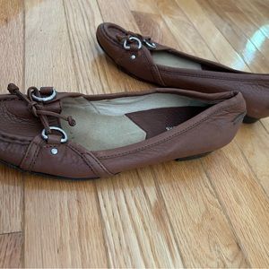 Gently used Michael Michael Kors loafers